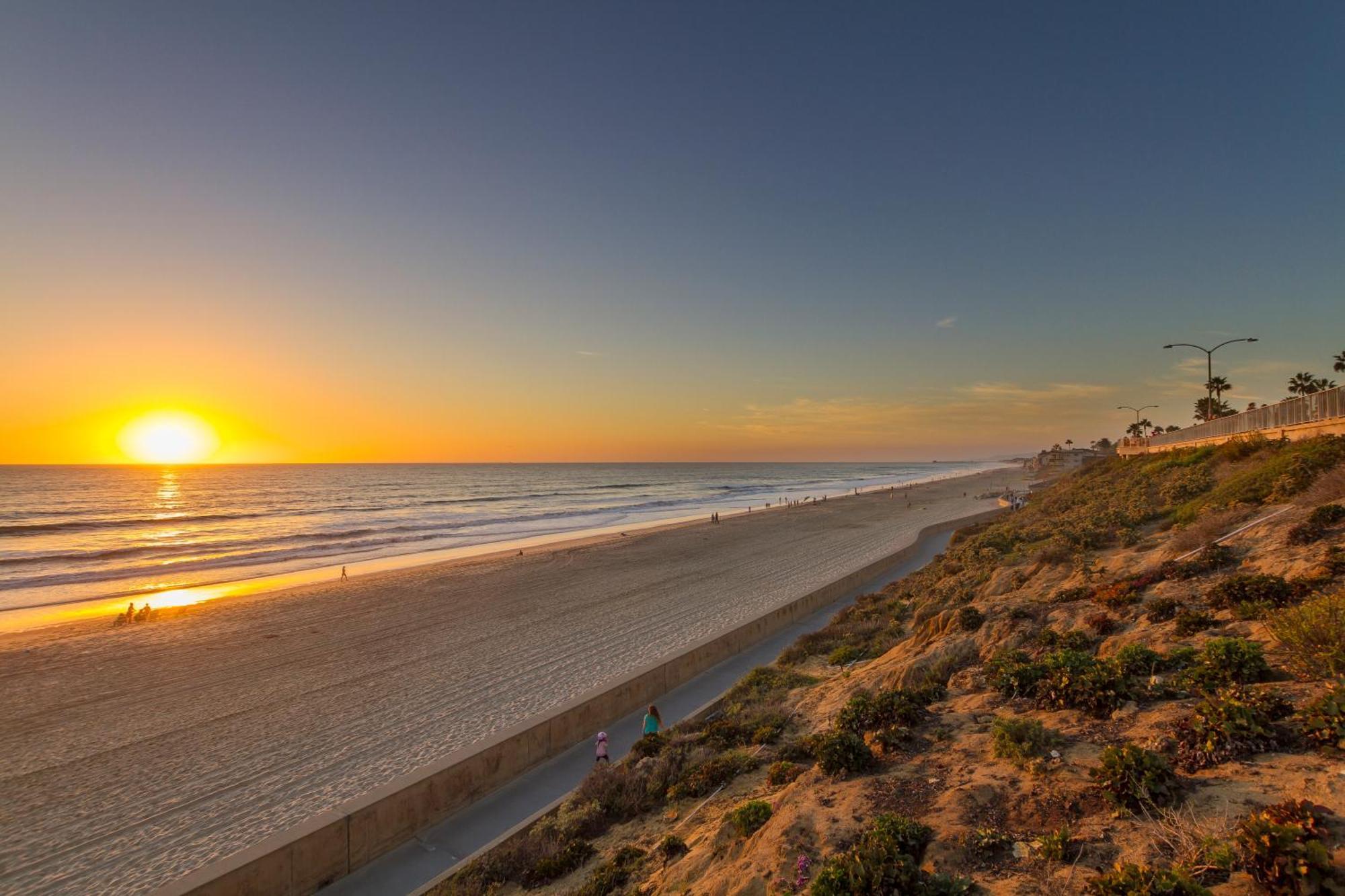 90 Walk Score - Steps To Beach & Dining - Reserved Parking Apartment Carlsbad Exterior foto